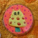 Mini badge Chatpignon chat champignon fluo illustration